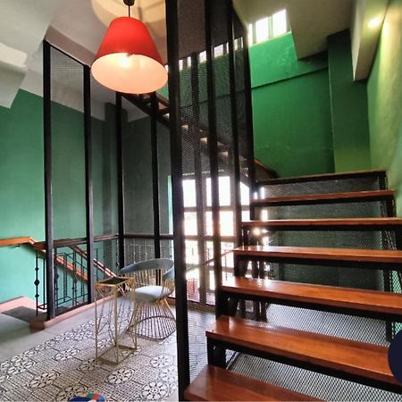 Citizen Hotel Мандалуйонг Экстерьер фото
