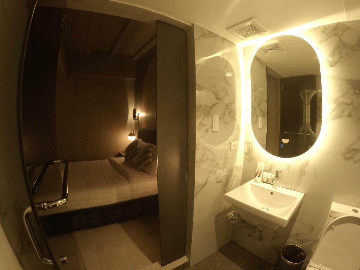 Citizen Hotel Мандалуйонг Экстерьер фото