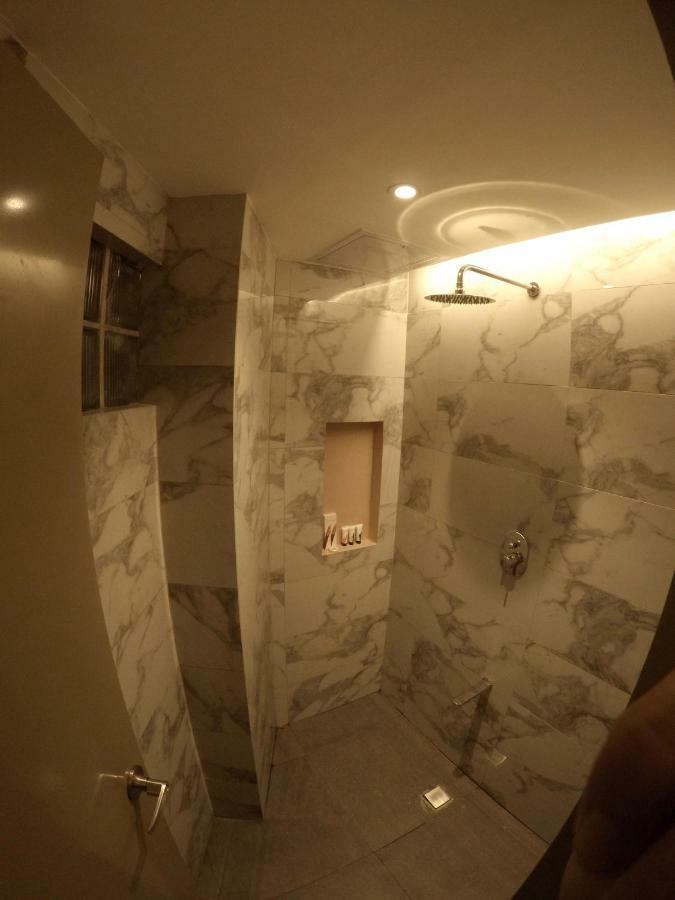 Citizen Hotel Мандалуйонг Экстерьер фото